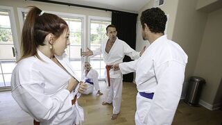 DaughterSwap - извращенные отчимы по очереди трахают своих падчериц-подростков порно